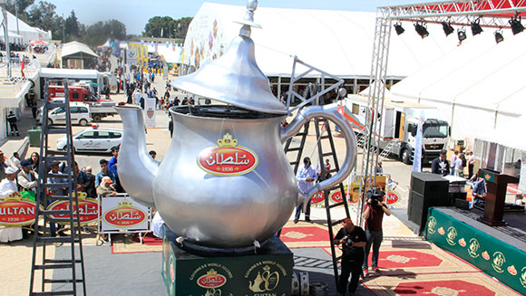 Largest teapot Morocco