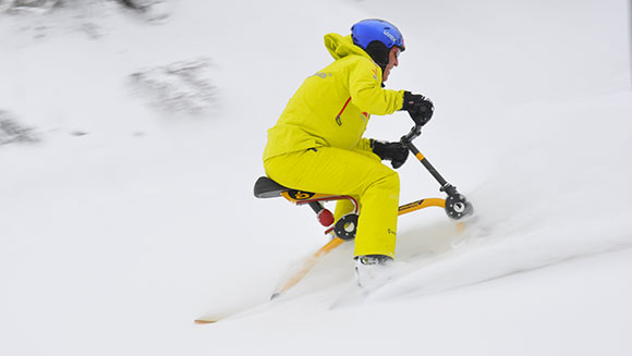 Fastest 1 km backwards on a ski-bob