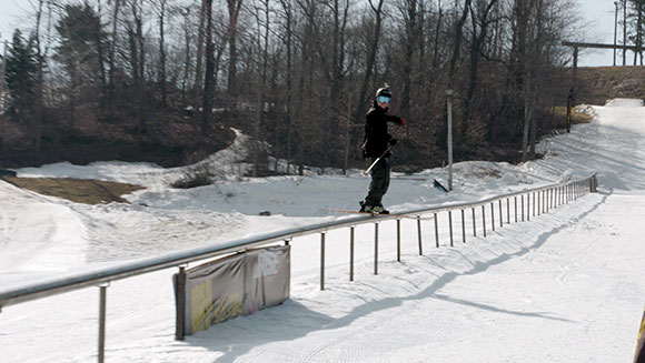 Longest rail grind on skis Tom Wallisch