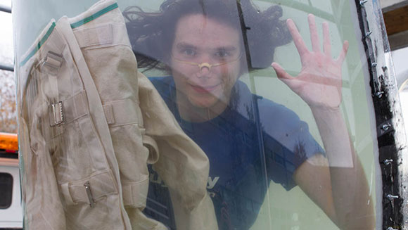 fastest escape from a straitjacket underwater attempt