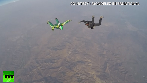 Highest skydive without a parachute header