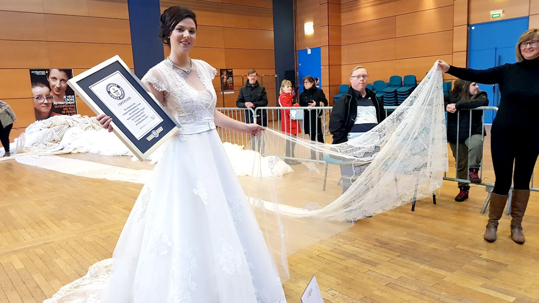 biggest wedding dress Longest train Size:1 years butterfly mesh fabric Womens Black Maxi Dress Wedding trends Style Keywords