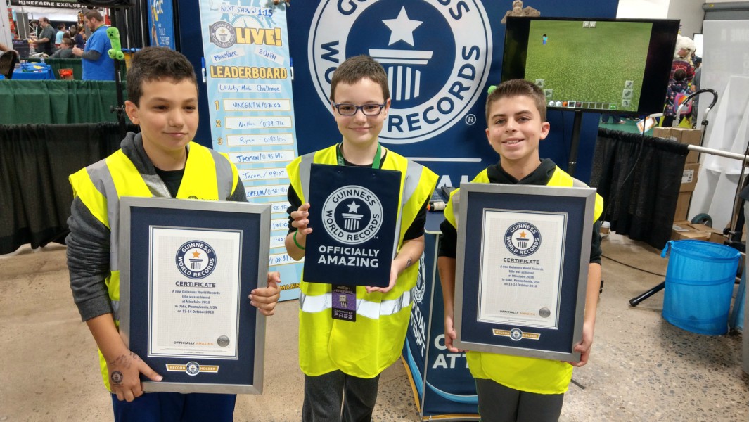 Minefaire kids with certificates