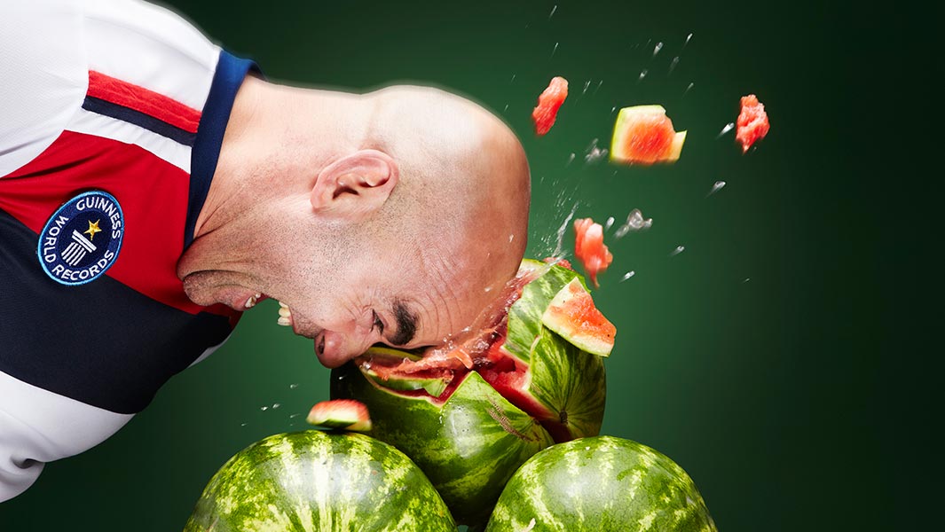 Tafzi-Ahmed-most-watermelons-crushed-with-the-head-in-one-minute-header