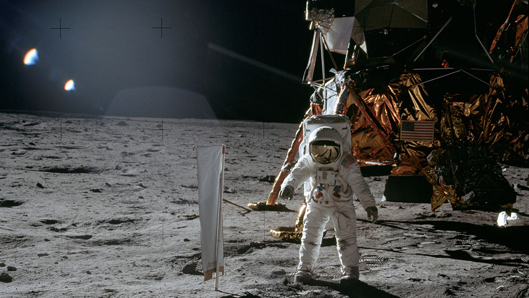 Apollo header