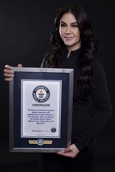 viridiana-posed-with-certificate-portrait