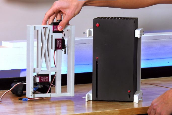 American YouTuber creates world's largest Xbox console | Guinness World ...