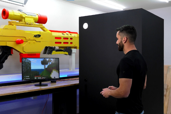 American YouTuber creates world's largest Xbox console | Guinness World ...