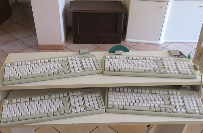 Micheles four blank keyboards