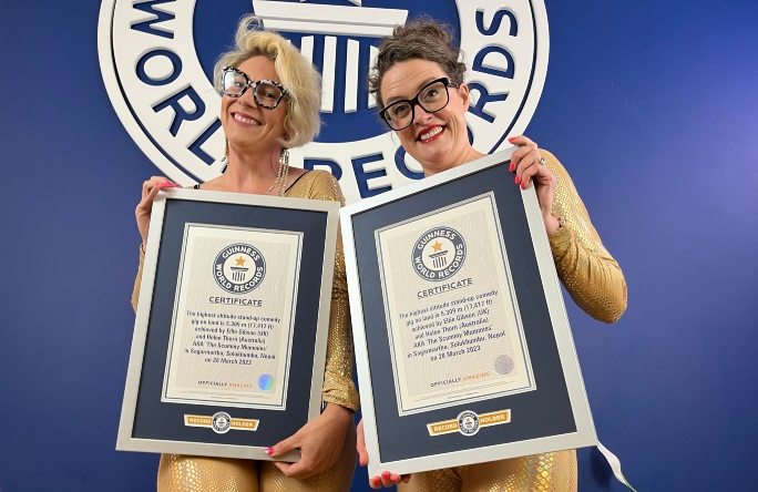 Ellie and Helen with certificate