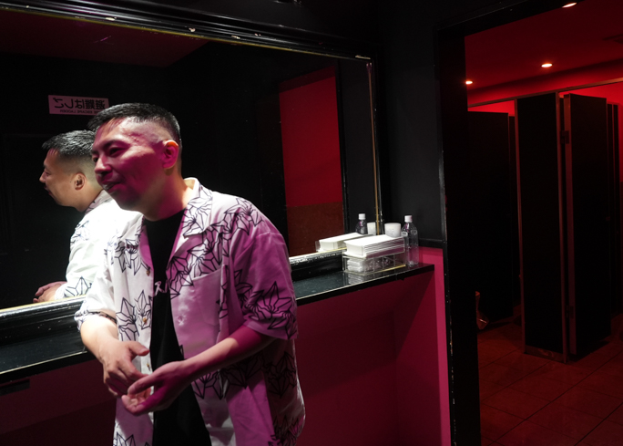 Japanese rapper finally claims longest rap marathon after two failed ...