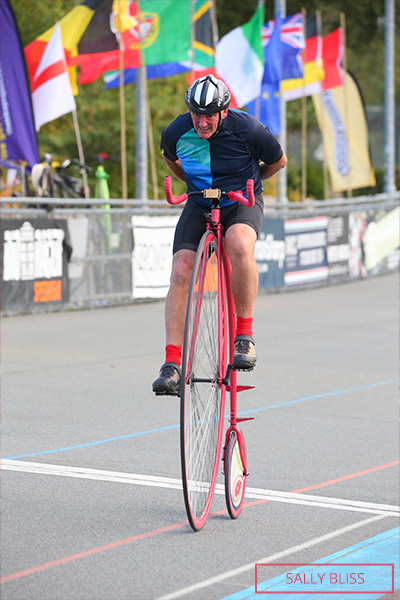 Neil Laughton riding with no hands