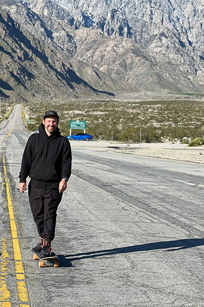 Chad Caruso crossing America on his skateboard