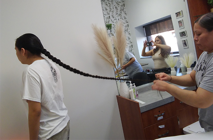 Reubens mum braiding his hair