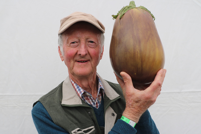 former heaviest eggplant with peter glazebrook