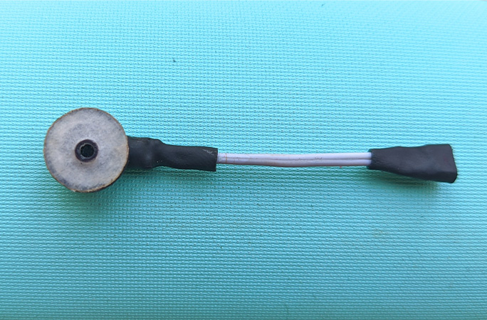 Smallest vacuum on blue surface