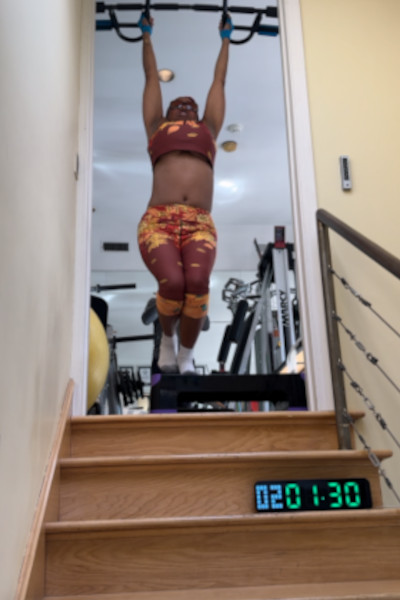 Annie Judis after completing her dead hang record