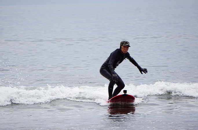 oldest surfer on the waves