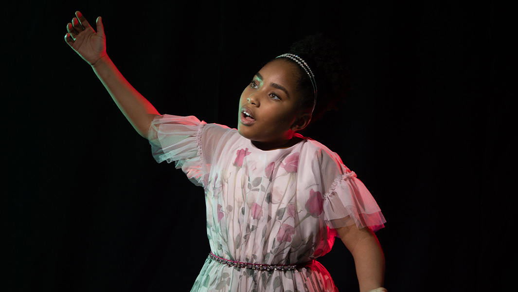 工芸品 ligi / Opera singer 工芸品 ligi / Opera singer 工芸品 ligi / Opera singer 工芸品 ligi