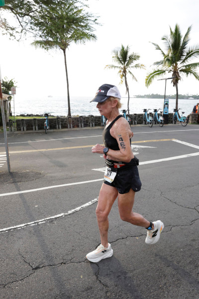 Natalie running in the daylight 