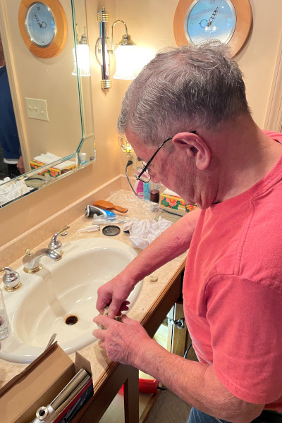 Ross assembling a pipe