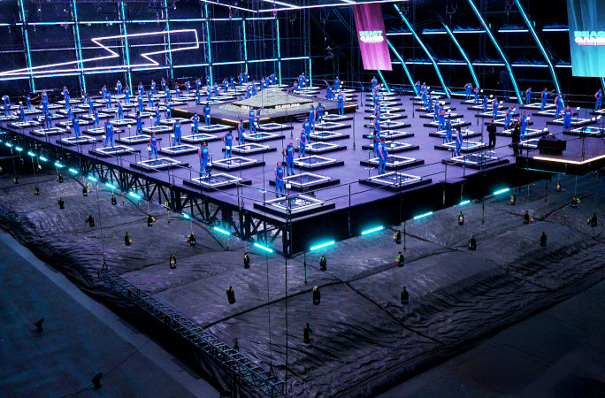 Competitors on the Beast Games platform