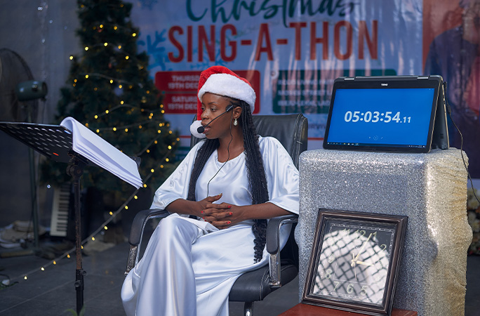 longest marathon singing Christmas songs