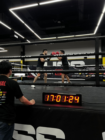Most boxing pad punching rounds timer at 17th hour