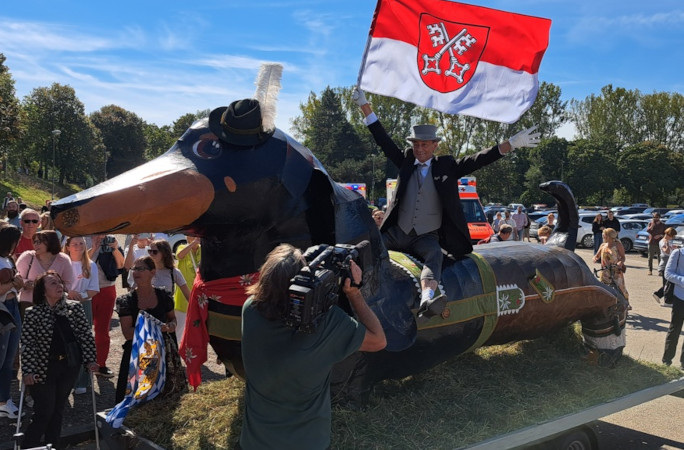 Giant parade float in the shape of a dachshund