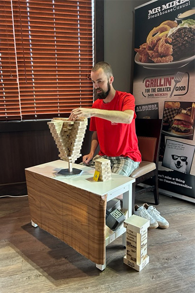 Abbetjes working on his tower