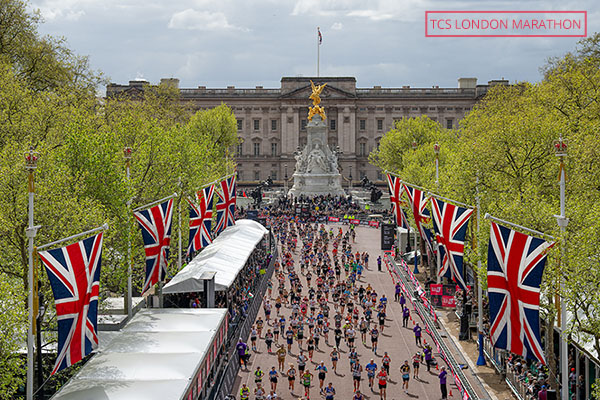 Marathon runners in London