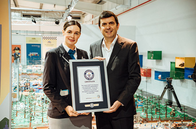 certificate presentation for the LEGO diorama