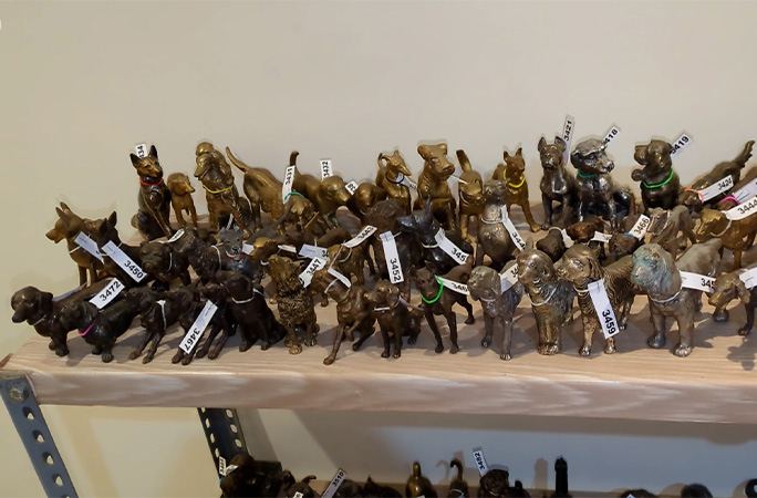 metal dog figurines