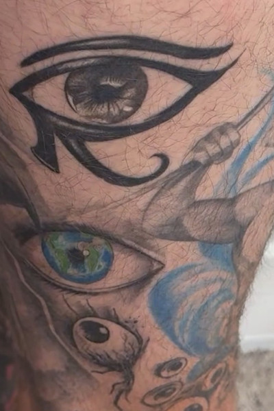 Chad's finished thigh tattoo