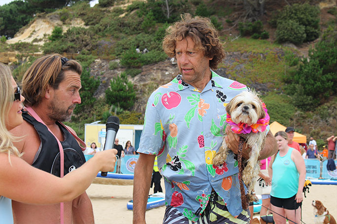 matt-jenkins-and-gigi-set-the-fastest-50-m-paddleboarding-with-her-carer-Benn-Gray
