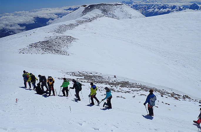 Climbing up Elbrus