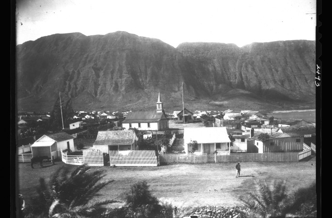Black and white photo of the town 