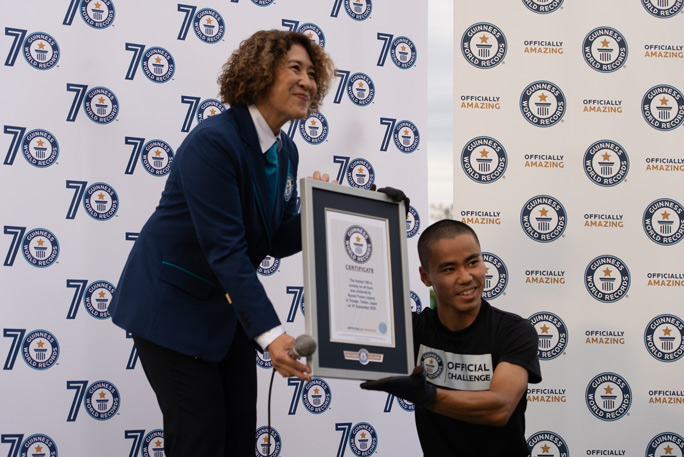 Ryusei Yonee receiving the official GWR certificate