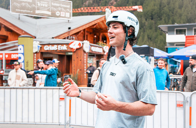 a picture of Mario wearing a helmet
