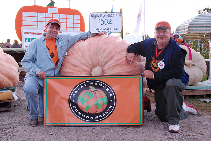 heaviest-pumpkin-ron-wallace-2006