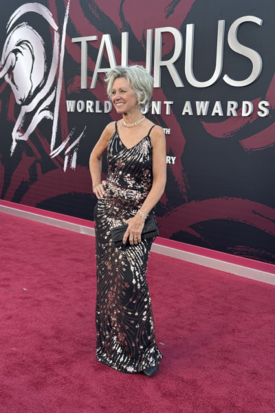 Yvette at the World Stunt Awards red carpet