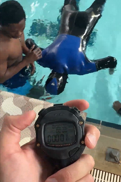 Sebastian in the pool at the start of his attempt