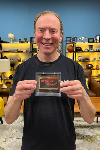Ken Goldin holding the Cheeto