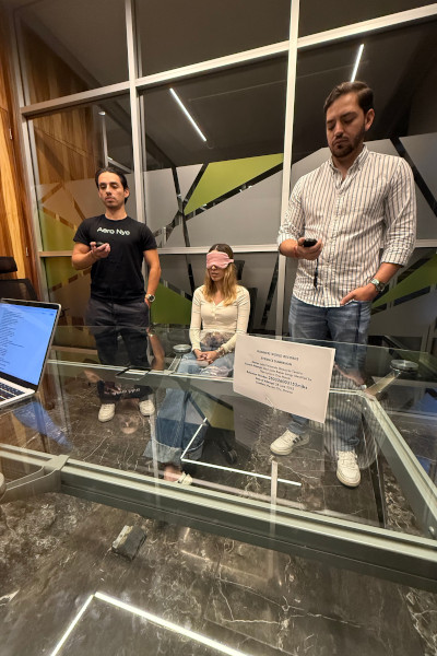 Luisa blindfolded during her attempt