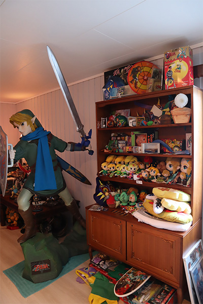 lifesize Link figure and toys