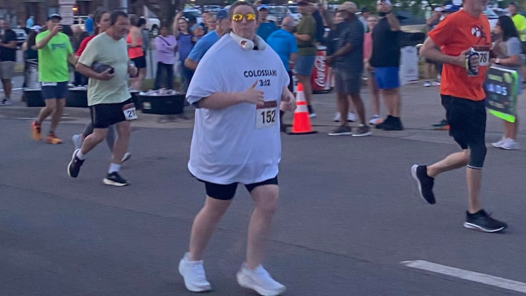 Split image of Meredith running with her t-shirts and after the race