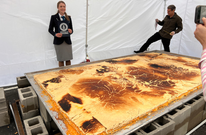 Largest grilled cheese with the adjudicator