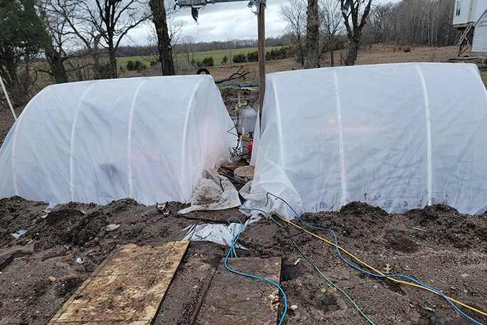 growing-giant-pumpkins-hoop-houses