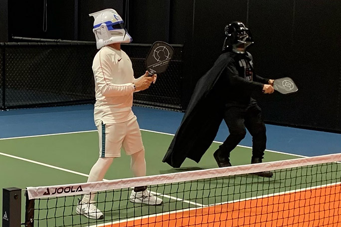rossetti-brothers-cosplay-as-star-wars-characters-during-a-charity-pickleball-game