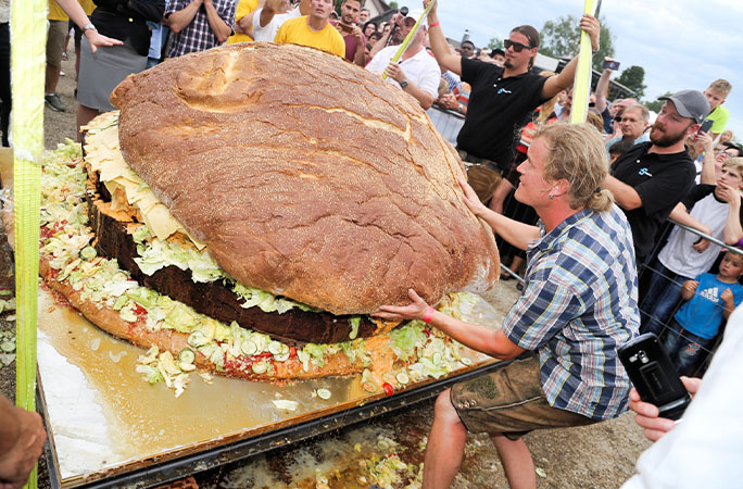 the largest hamburger